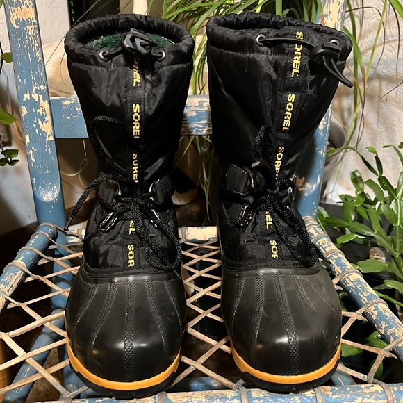 Sorel Boots - Picture 3 of 13